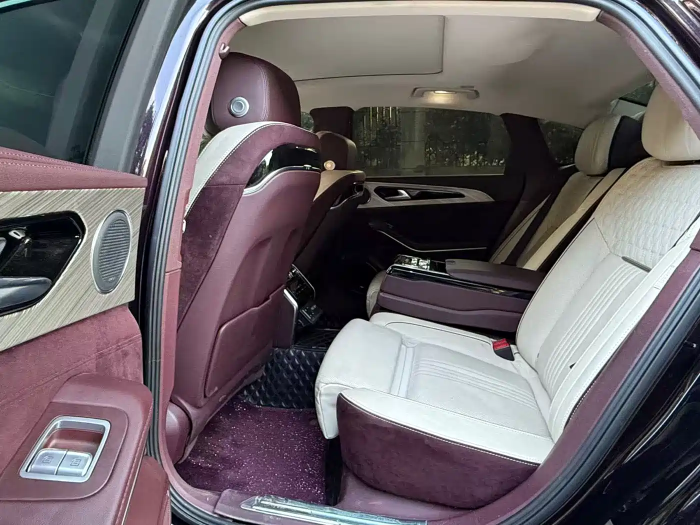 Hongqi H9 2020 2.0T Smart Connection Qi Chang Edition фото 9