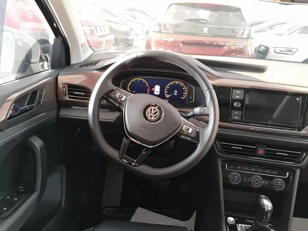 Volkswagen Tharu 2019 Model 330TSI 4WD Flagship Edition China VI фото 11