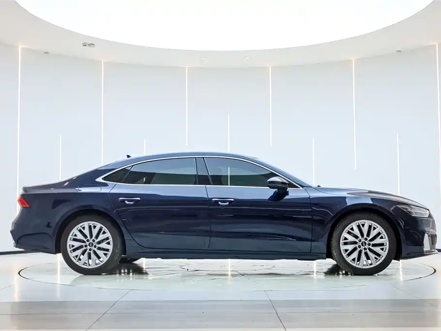 Audi A7L 2024 45TFSI S-line Dream Edition Crystal Package фото 4