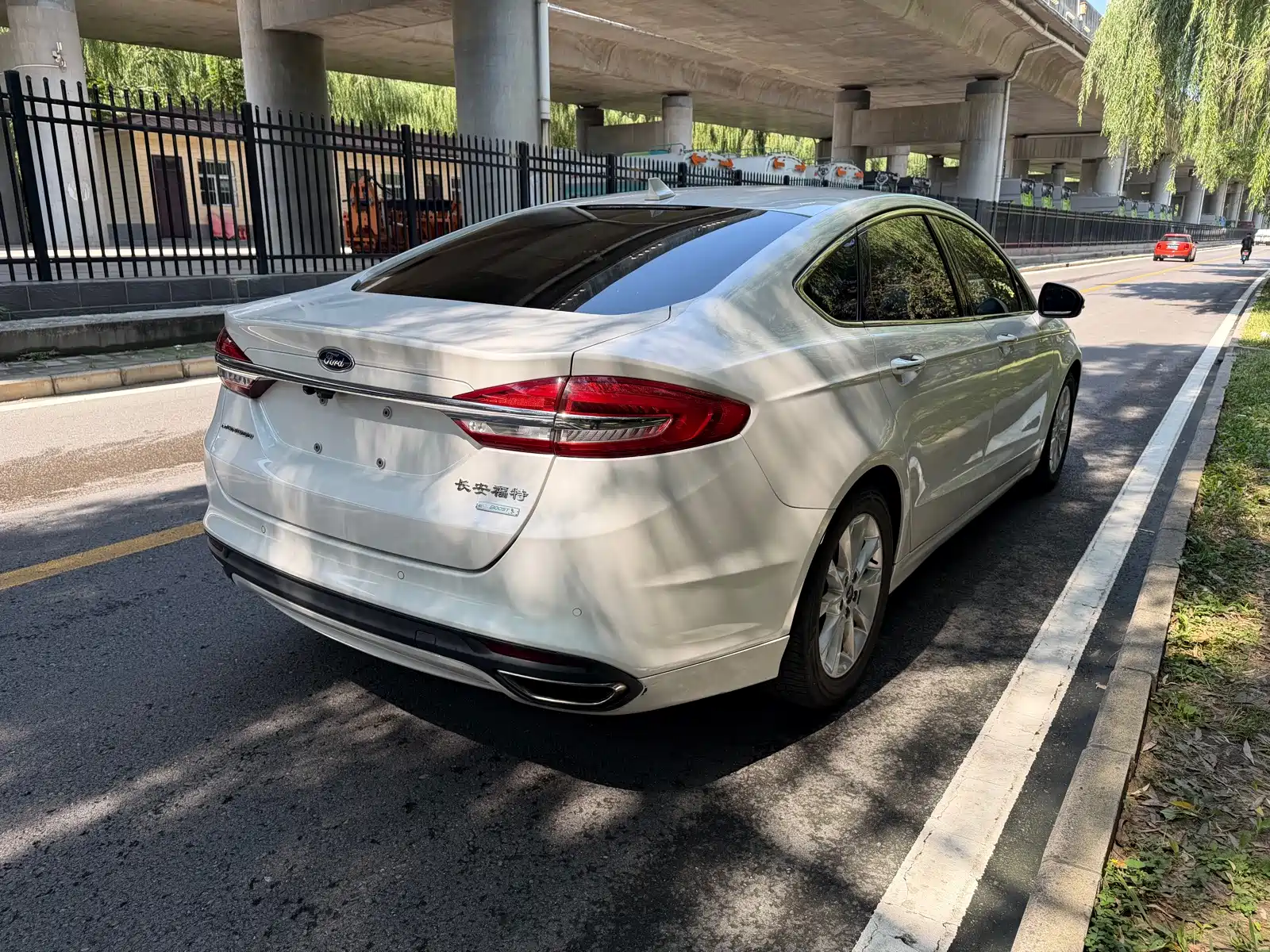 Фото 7 - Ford Mondeo