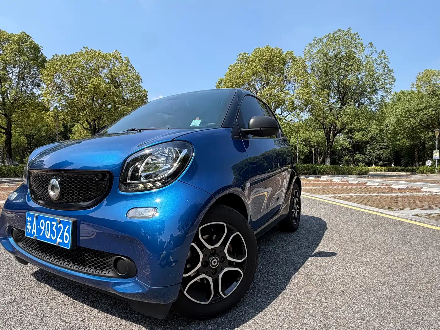 smart fortwo 2019 2019 0.9T 66kW Hardtop Wind Edition China VI