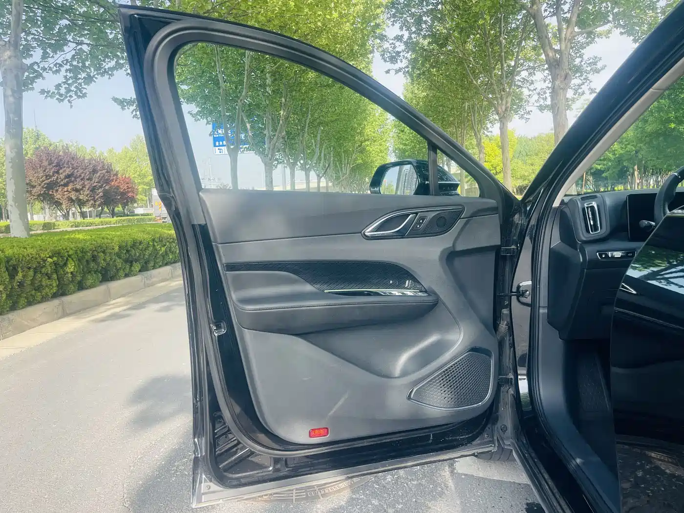 Hongqi HS3 PHEV 2024 PHEV 115km Power Edition фото 5