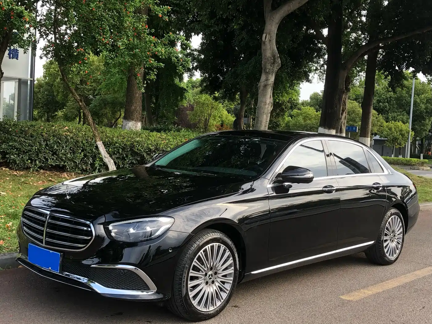 Mercedes-Benz E-Class 2021 E 300 L Fashion