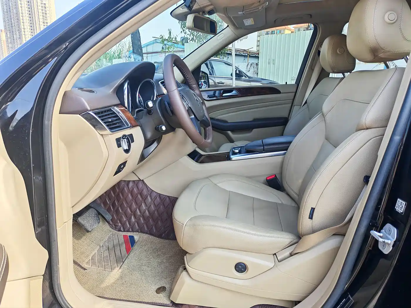 Mercedes-Benz M-Class 2015 ML 400 4MATIC Dynamic фото 6