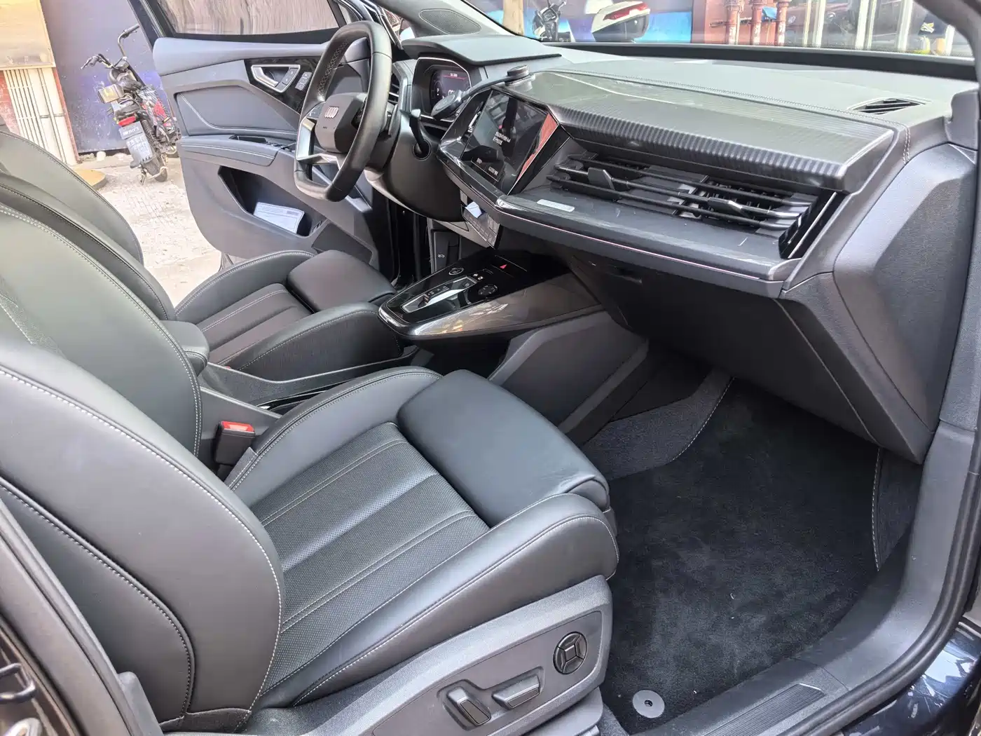 Audi Q4 e-tron 2024 40 e-tron Creation Edition фото 10
