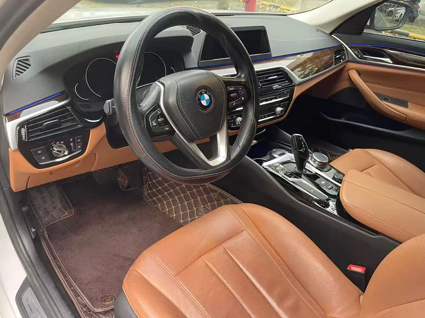 BMW 5 Series 2018 528Li Launch Special Edition фото 13