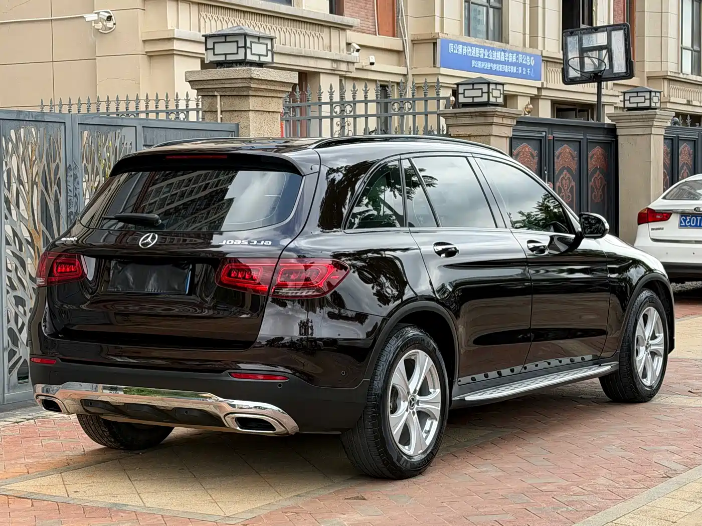Mercedes-Benz GLC 2020 Facelift GLC 260 L 4MATIC Dynamic фото 9