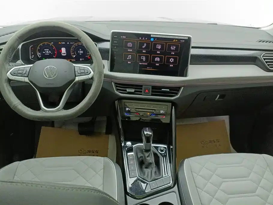 Volkswagen Tayron 2024 300TSI 2WD Luxury Plus Advanced фото 12