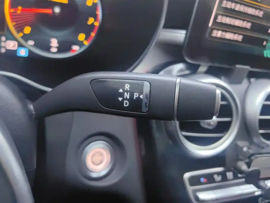 Mercedes-Benz GLC 2020 Facelift GLC 300 L 4MATIC Dynamic фото 16