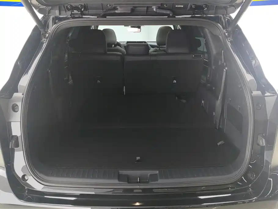 Toyota Crown Kluger 2022 2.5L HEV 4WD Flagship Edition фото 4