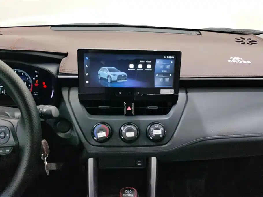 Toyota Corolla Cross 2024 Model 2.0L Pioneer Edition фото 13
