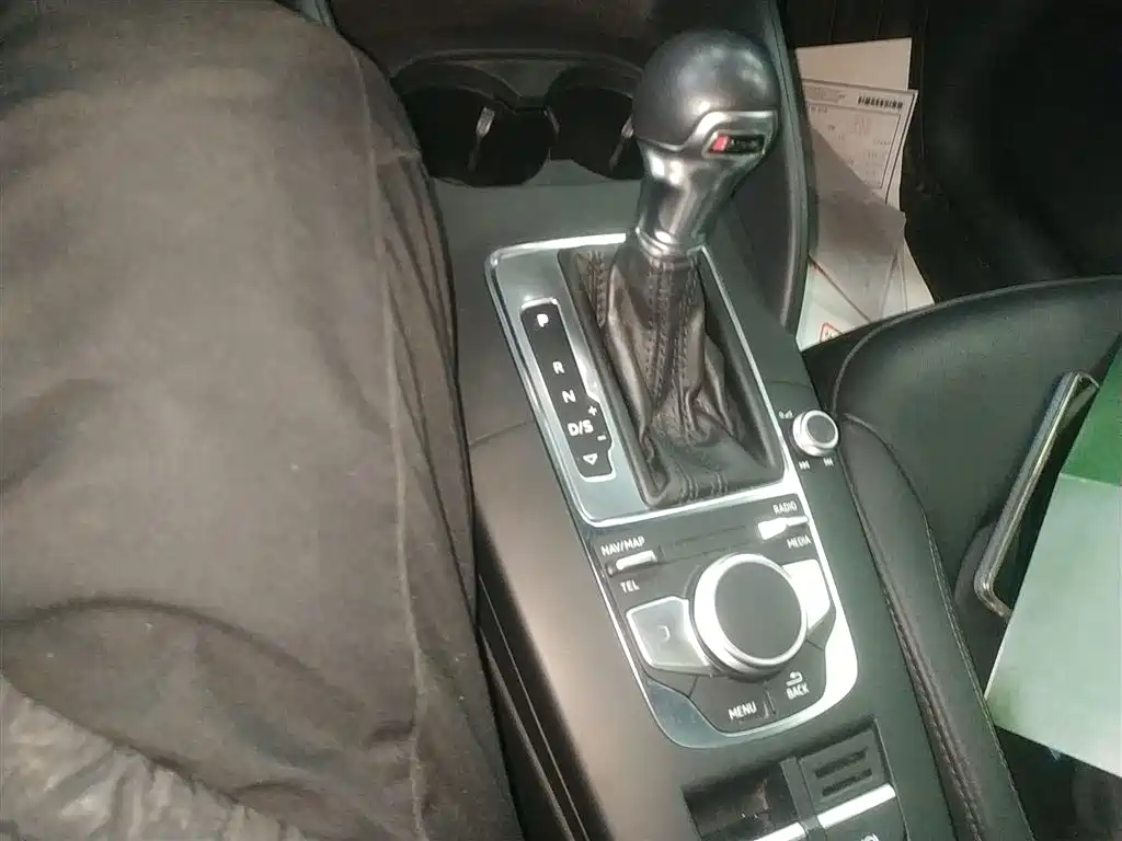 Audi A3 2018 30th Anniversary Sportback 35 TFSI Style фото 6
