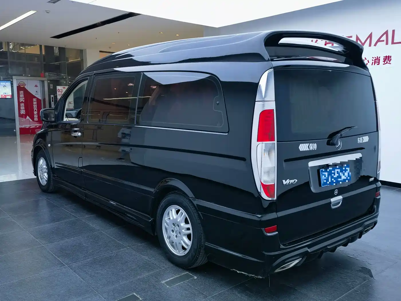 Mercedes-Benz Vito 2013 Model 3.0L Elite Edition фото 14