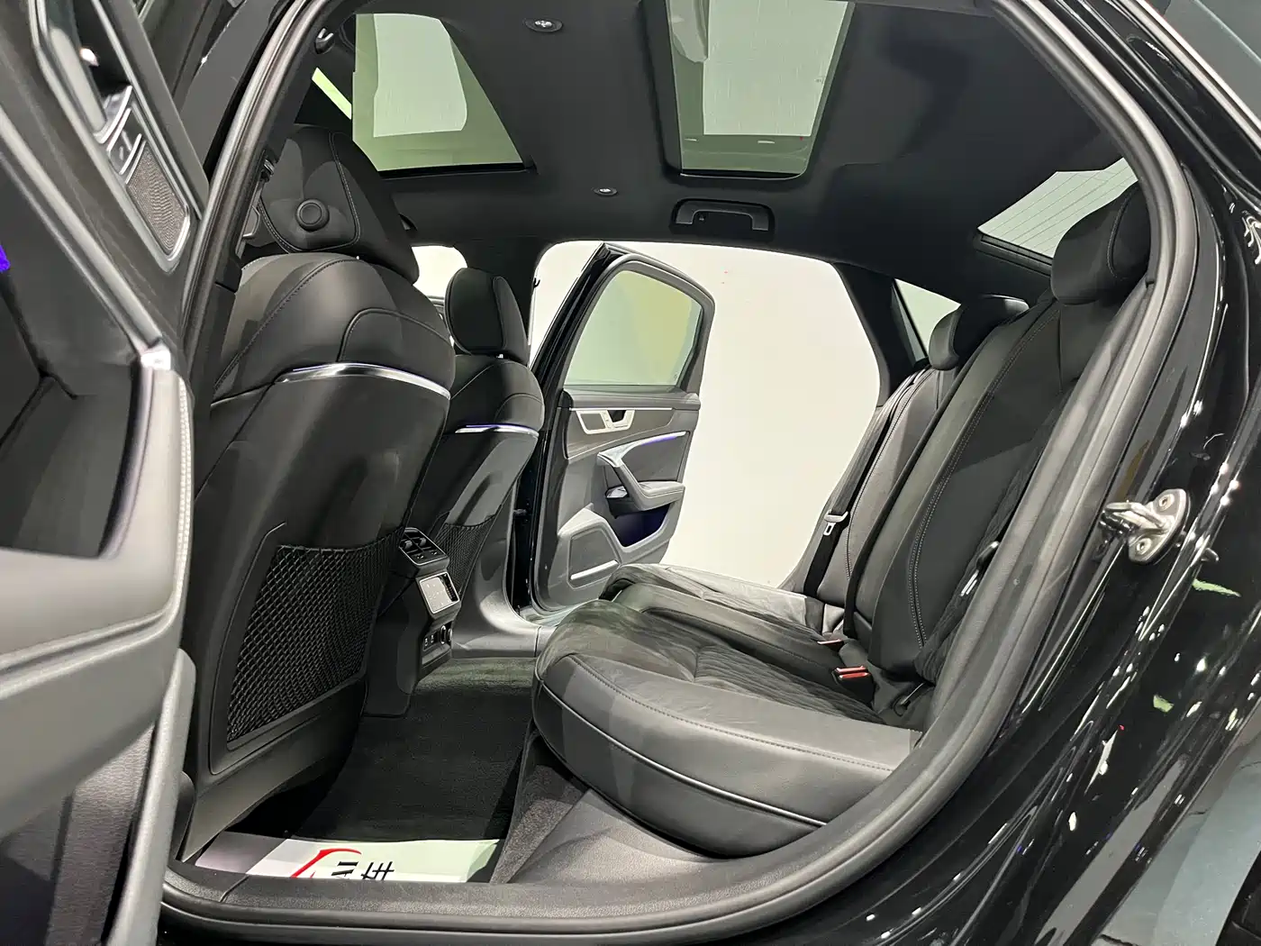 Audi A6L 2024 55 TFSI quattro Exclusive Dynamic фото 11