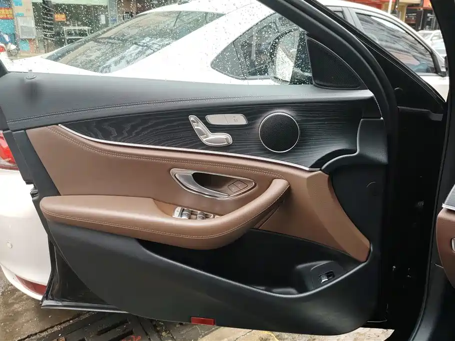 Mercedes-Benz E-Class 2018 Facelift E 200 L Sport фото 6