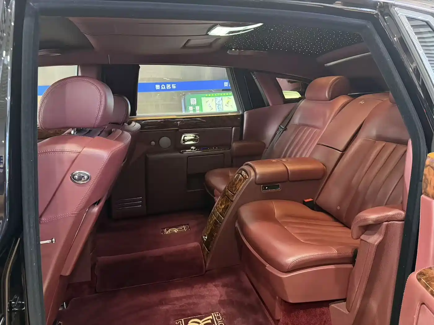 Rolls-Royce Phantom 2013 2013 6.7L Extended Wheelbase (EWB)