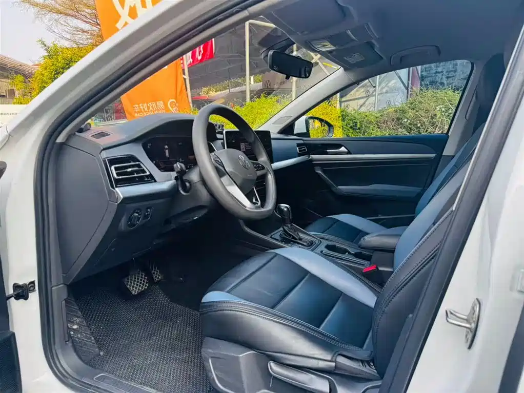 Volkswagen Lavida 2023 1.5L Auto Delight Edition фото 4