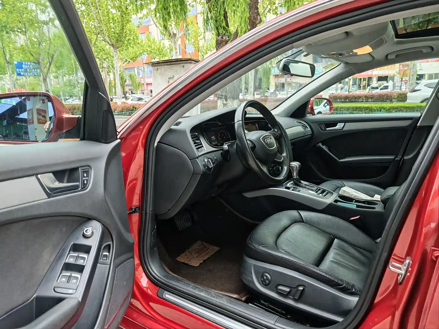 Audi A4L 2013 30 TFSI Automatic Comfort фото 6