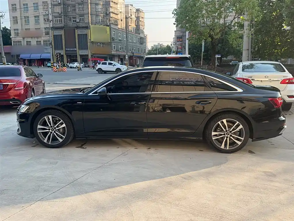 Audi A6L 2023 Facelift 40 TFSI Luxury Dynamic фото 10