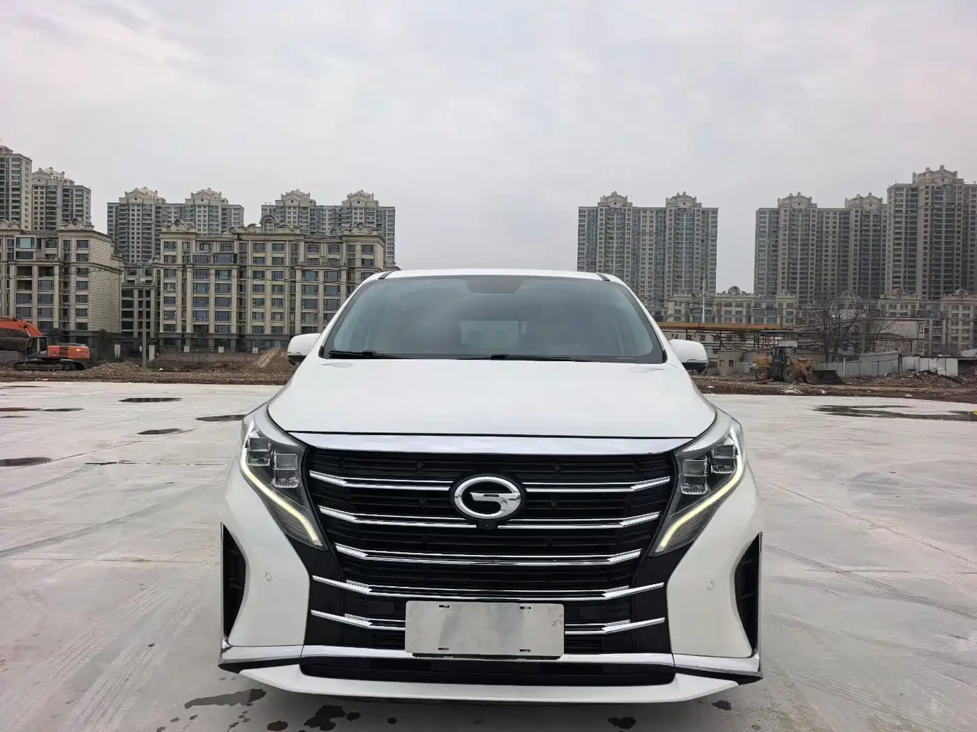 GAC TRUMPCHI M8