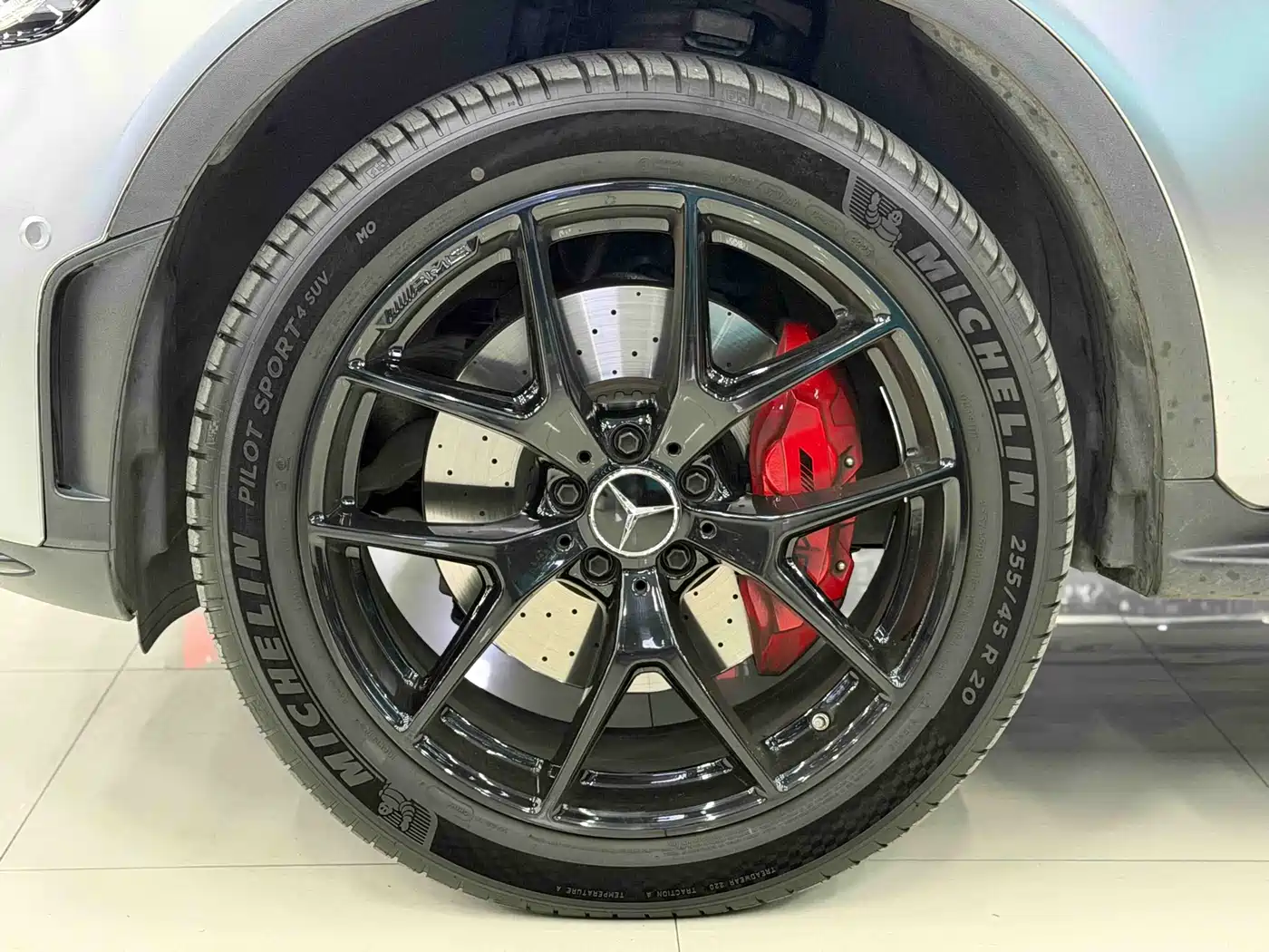 MERCEDES-BENZ GLC AMG