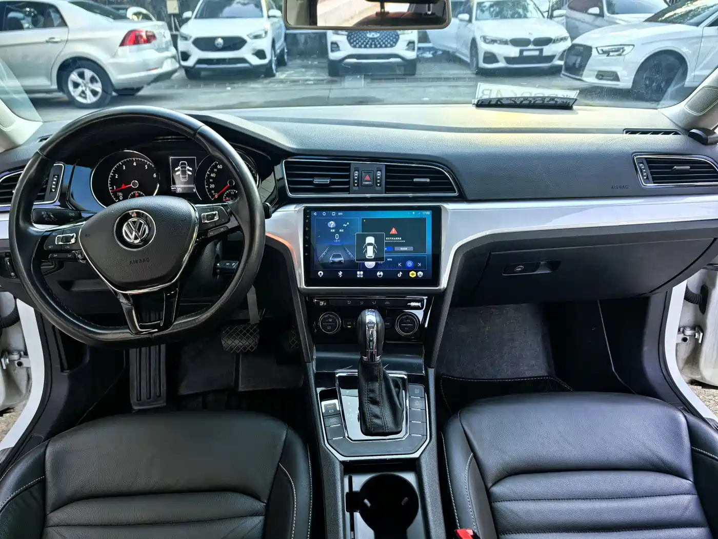 Volkswagen Lamando 2017 280TSI DSG Comfort Edition фото 6