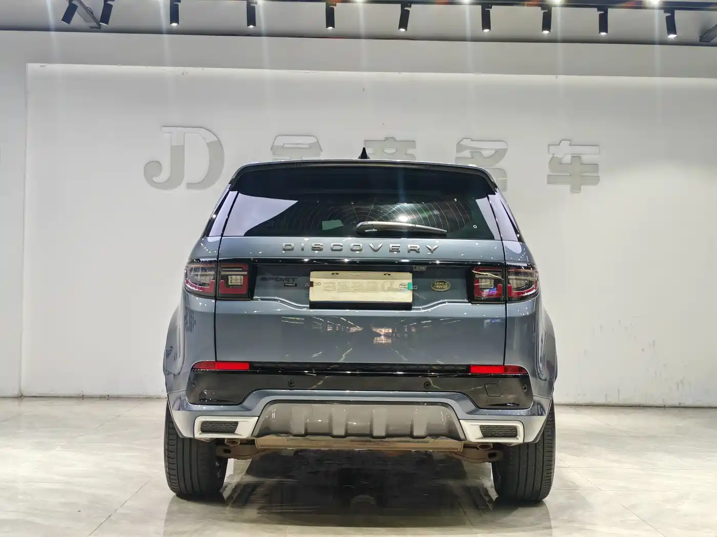 Land Rover Discovery Sport 2022 Model Facelift 249PS R-Dynamic SE Performance Tech Edition 5-seater фото 8