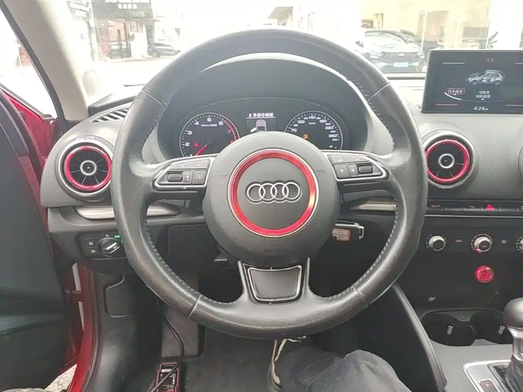 Audi A3 2016 Sportback 35 TFSI Leadership фото 11