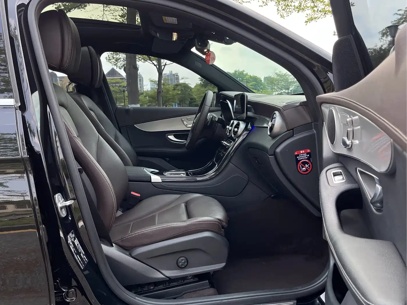 Mercedes-Benz GLC 2021 GLC 260 L 4MATIC Sporty фото 13