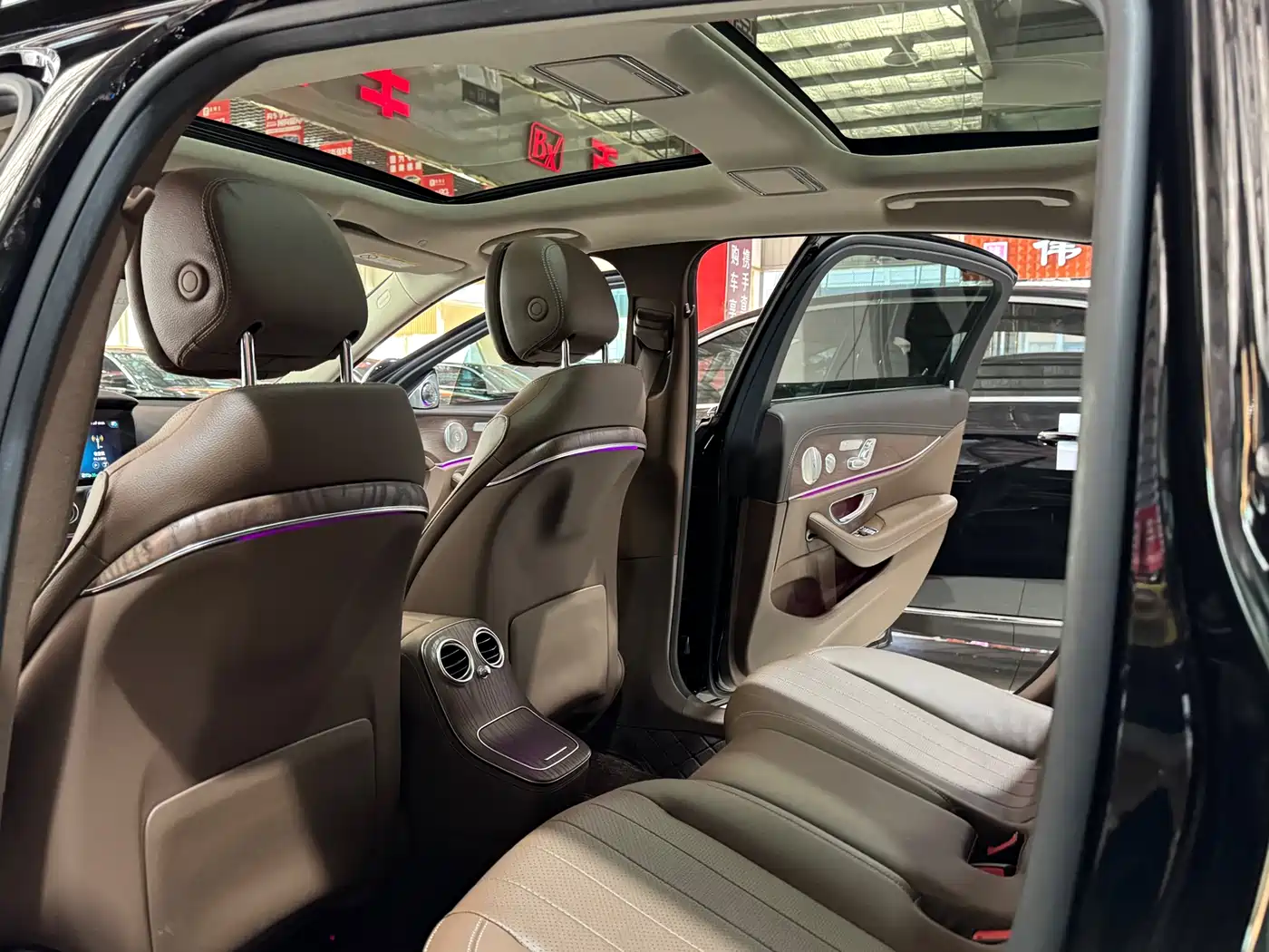 Mercedes-Benz E-Class 2022 E 300 L Luxury фото 20