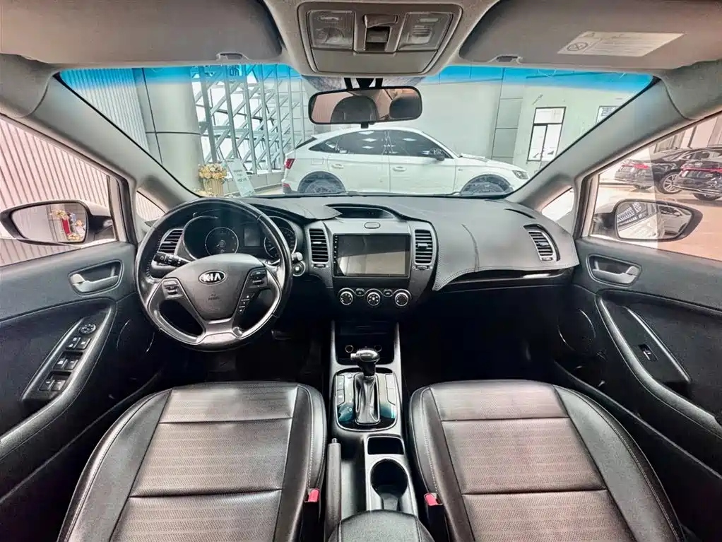 Kia K3 2017 1.6L Automatic 15th Anniversary Special GLS фото 18
