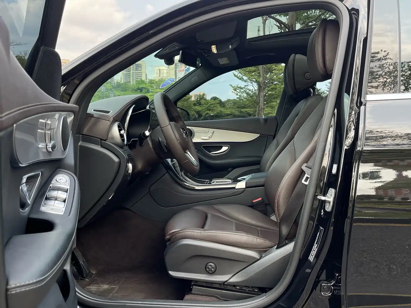 Mercedes-Benz GLC 2021 GLC 260 L 4MATIC Sporty фото 11