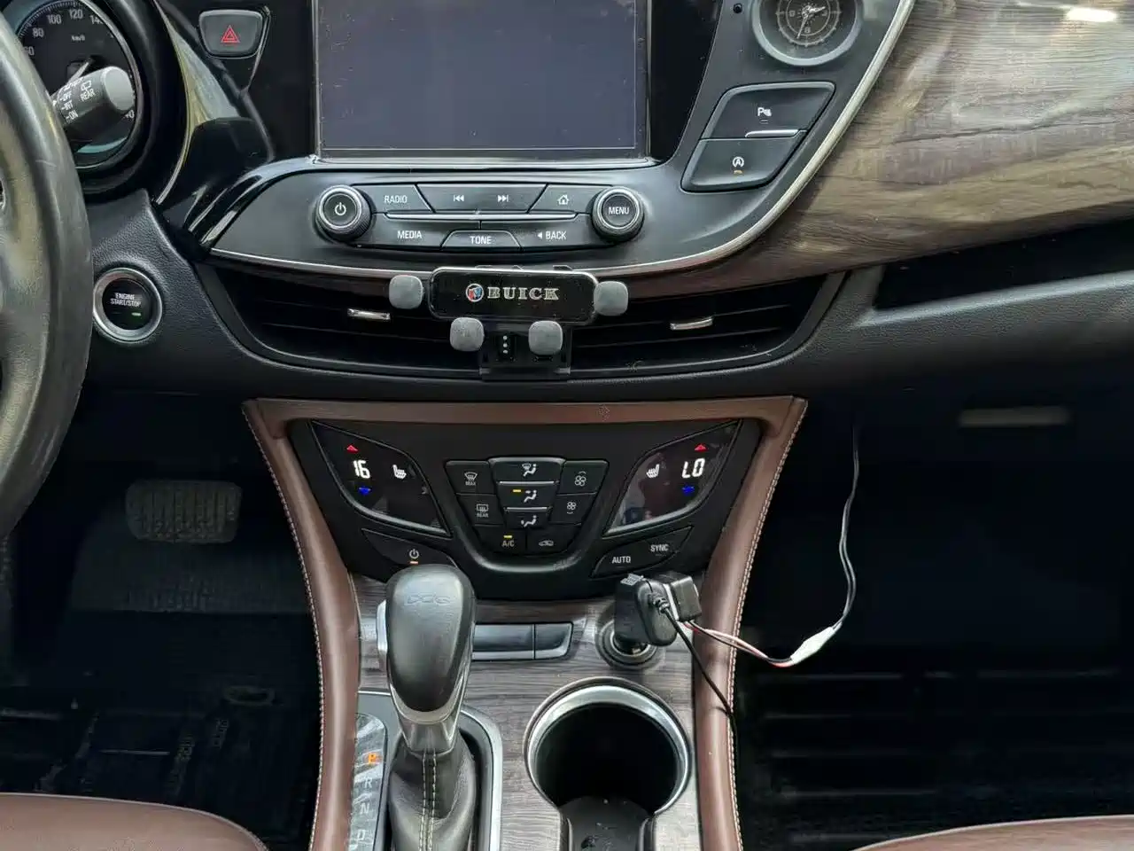 Buick Envision Plus 2017 20T FWD Elite фото 12