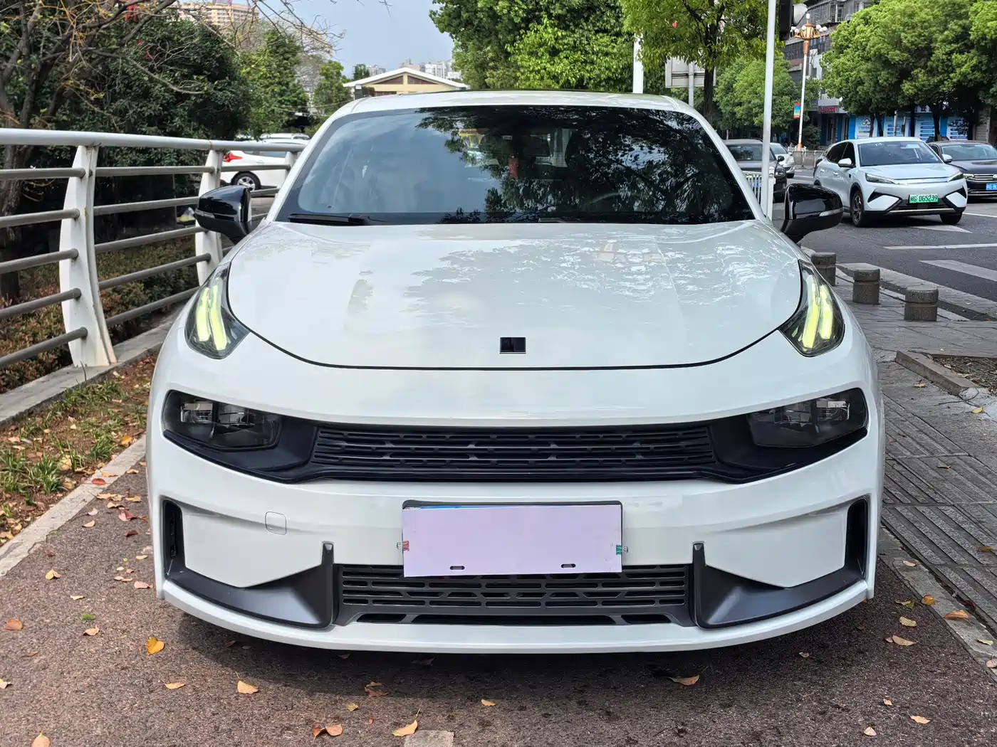 Lynk & Co 03 2020 2.0TD Auto Power Edition фото 2