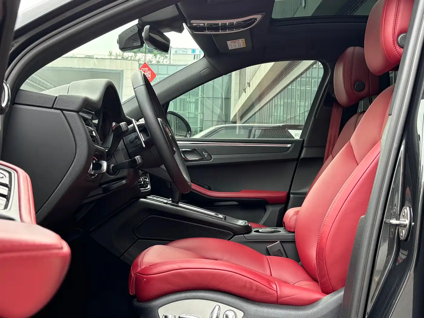 Porsche Macan 2022 Macan 2.0T фото 9