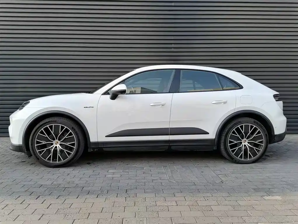 Porsche Macan EV 2024 Macan 4 фото 19