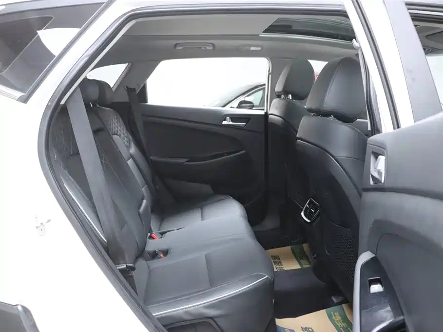 Hyundai Tucson 2020 280TGDi DCT 2WD Fashion (China V) фото 17