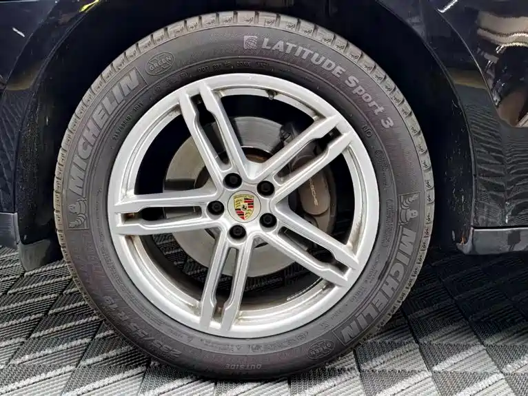 Porsche Macan 2017 Macan 2.0T фото 8