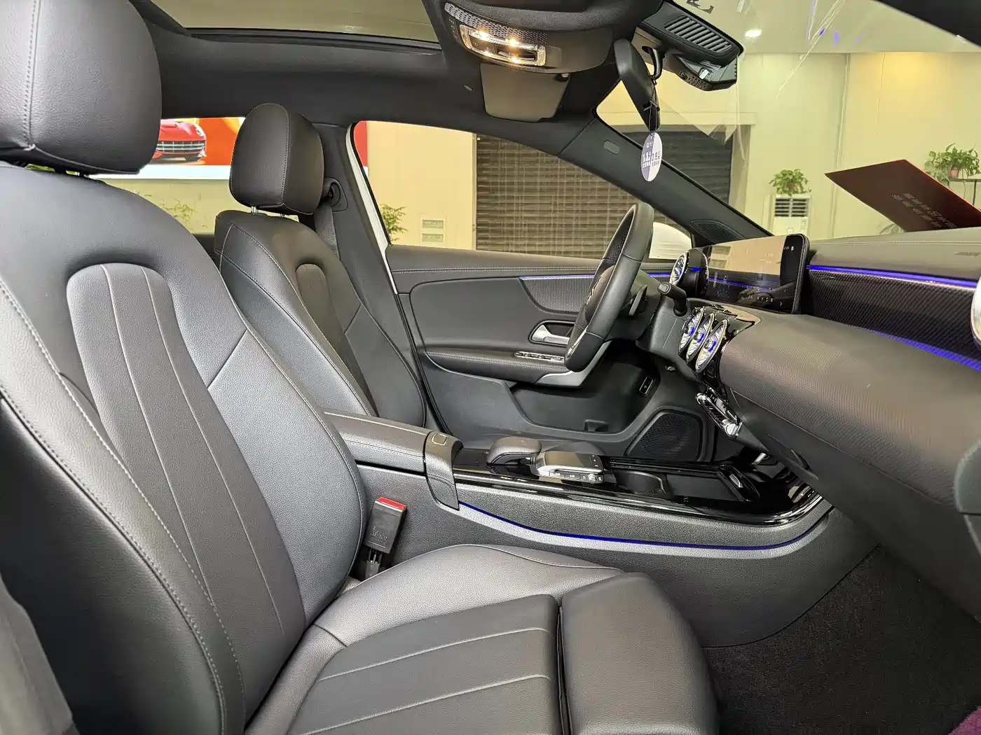 Mercedes-Benz A-Class 2021 A 200 L Sport Sedan Dynamic Type фото 9