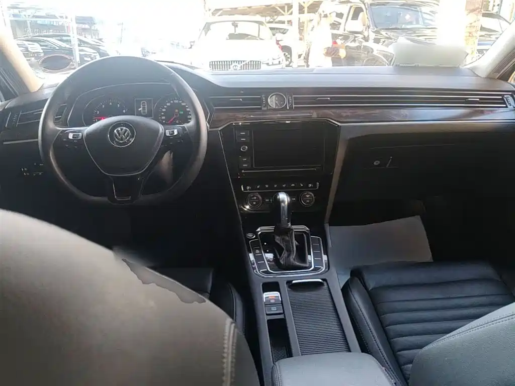Volkswagen Magotan 2019 380TSI DSG Luxury Class China VI фото 10