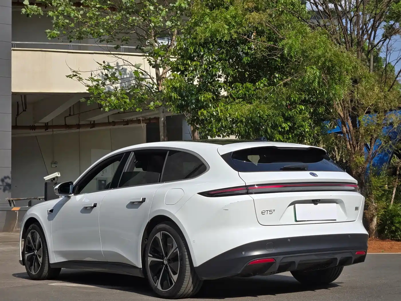  NIO NIO ET5T 2024 75kWh Touring 7