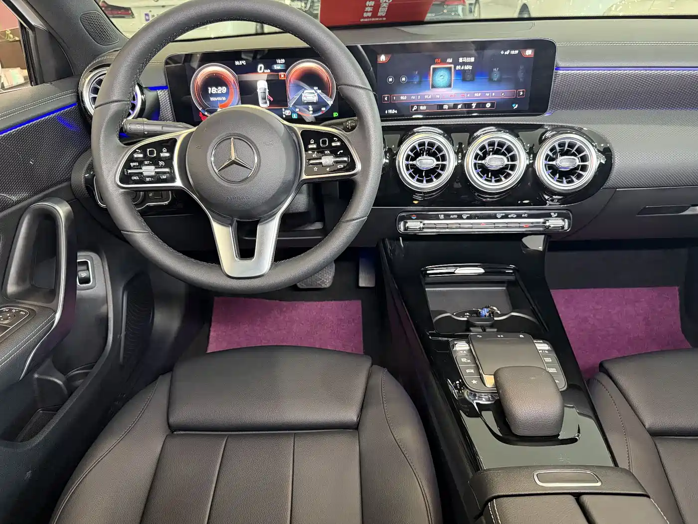 Mercedes-Benz A-Class 2021 A 200 L Sport Sedan Dynamic Type фото 5