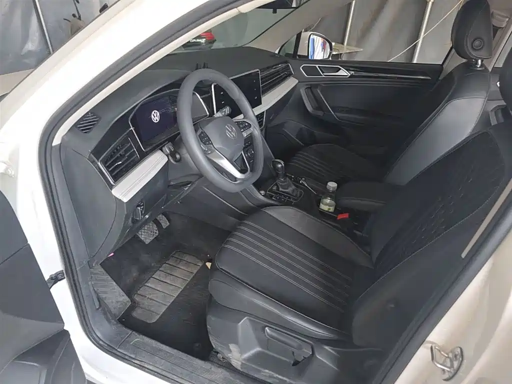 Volkswagen Tiguan L 2022 330TSI Automatic 2WD Comfort Edition фото 22