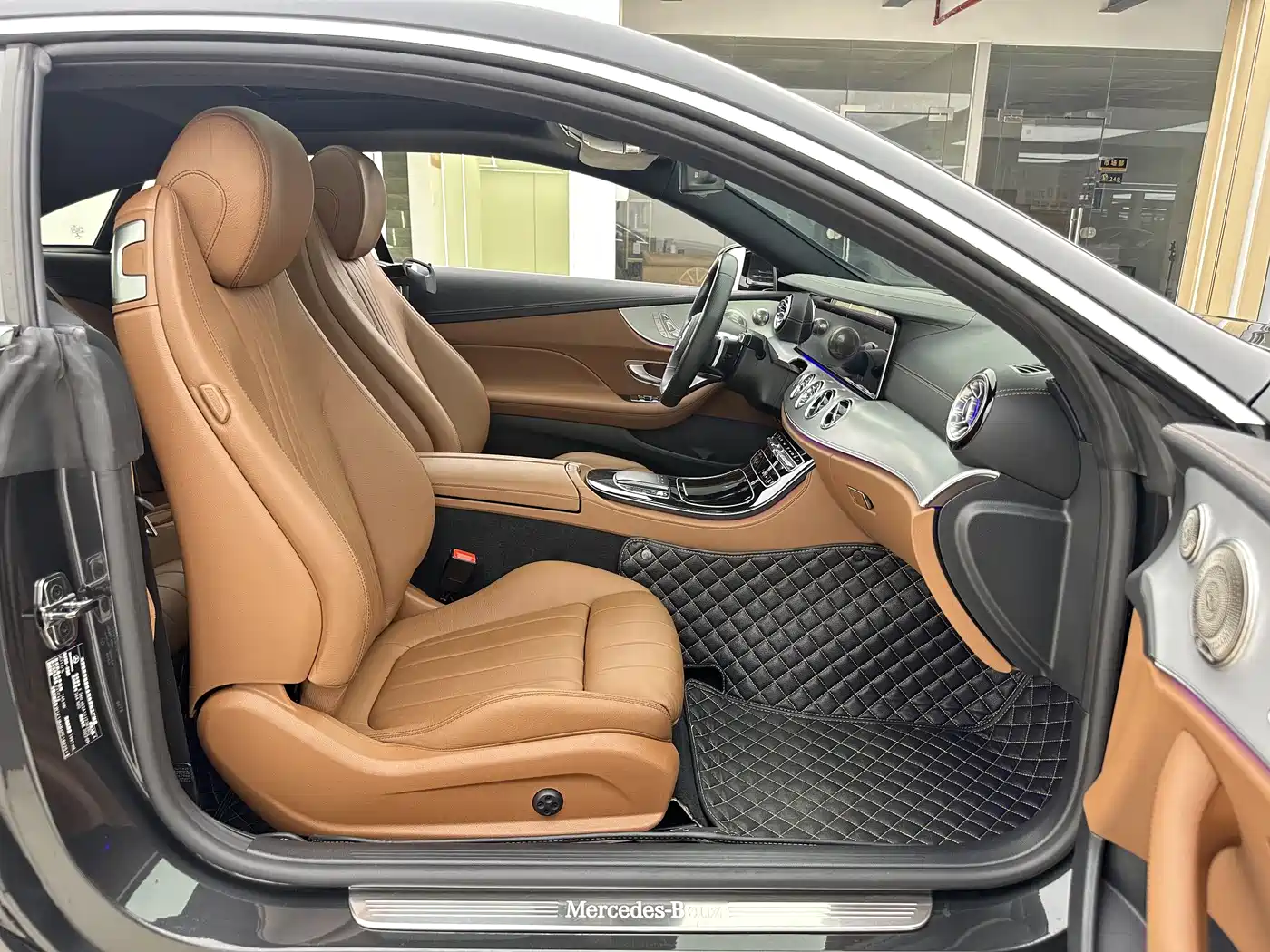 Mercedes-Benz E-Class (Import) 2023 E 260 Coupe фото 7