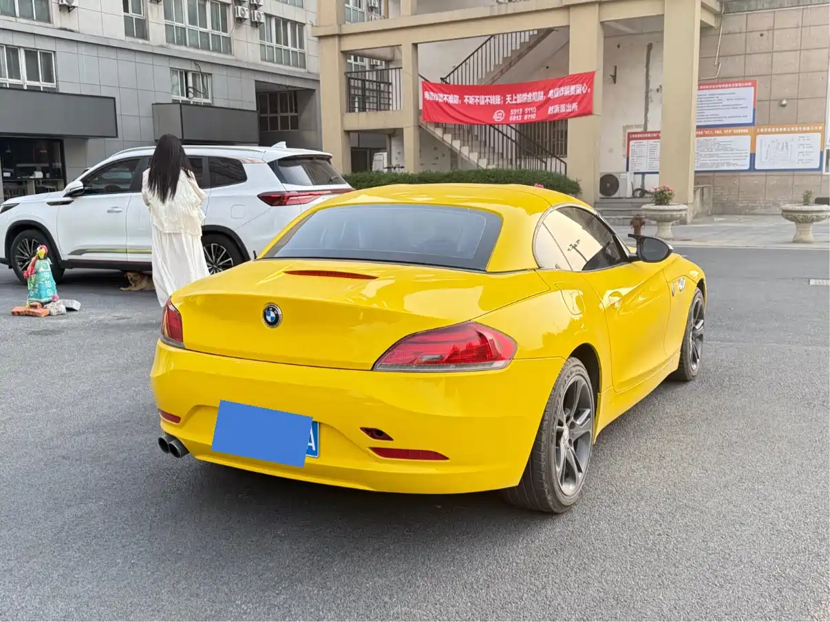BMW Z4 2011 sDrive23i Flame Limited Edition фото 7