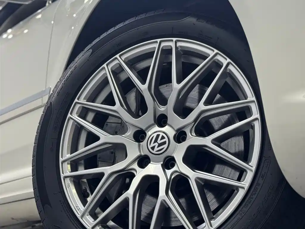 Volkswagen Phaeton 2012 3.0L Executive фото 16