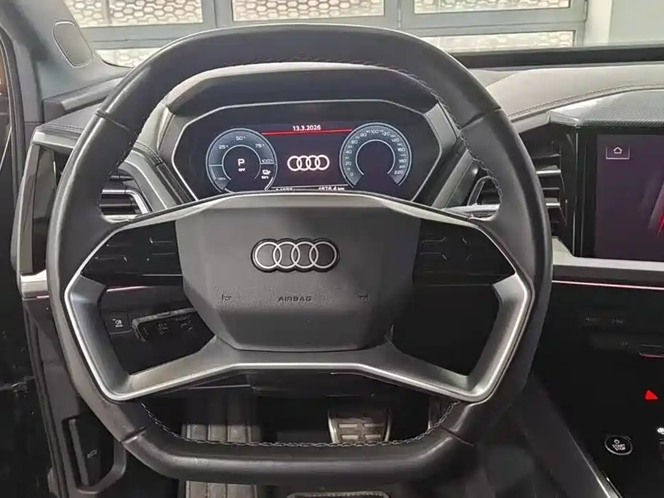 Audi Q4 e-tron 2024 40 e-tron Pioneer Edition фото 5