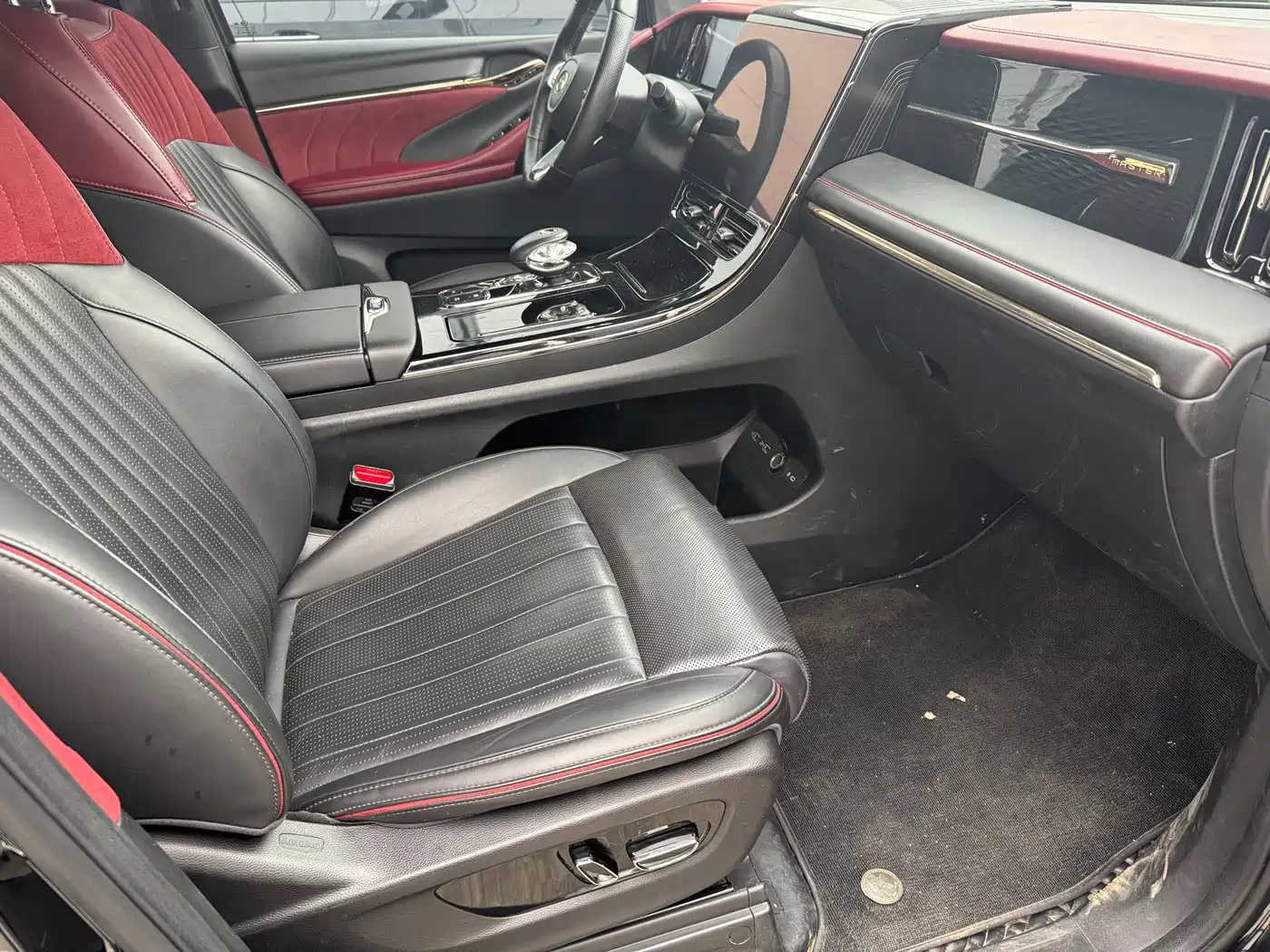 GAC Trumpchi Trumpchi M8 2023 Model Master Series 400T Ultimate Edition фото 5