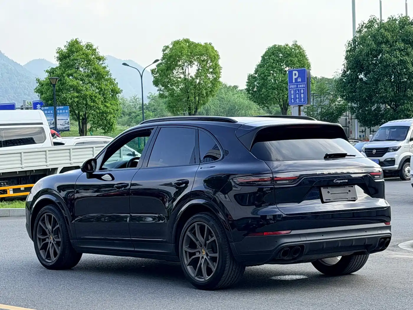 Porsche Cayenne 2023 Cayenne 3.0T Platinum Edition фото 4