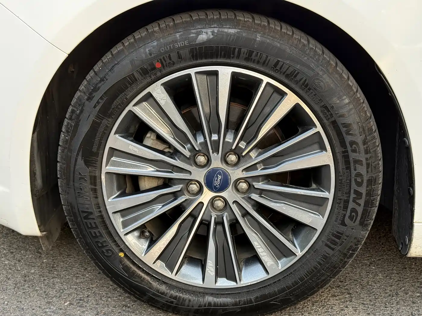 FORD MONDEO